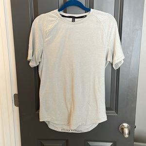 Lululemon workout shirt